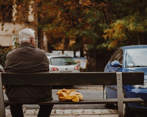 sitting-old-man-bench-waiting